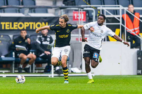 s Zack Elbouzedi och Örebros Kevin Wright