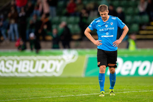 Halmstads Mikael Boman deppar