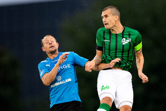 Halmstads Joel Allansson och Varbergs Jon Birkfeldt