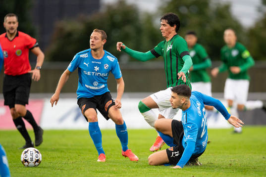 Varbergs Jean Carlos De Brito och Halmstads Edvin Kurtulus