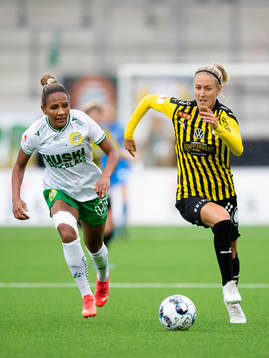 Hammarbys Madelen Janogy och Häckens Emma Kullberg