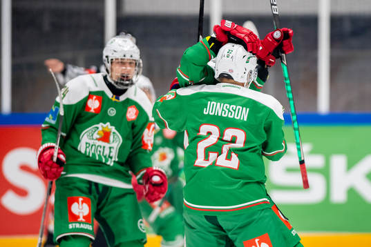 Rögles Samuel Jonsson and Ludvig Larsson celebrates 1-1