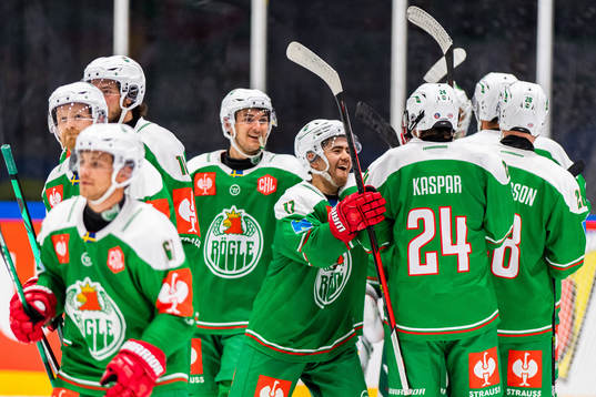 Philip Granath and Marco Kasper of Rögle celebrate
