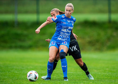 Kalmars Mimmi Asperot och Umeås Olivia Holm