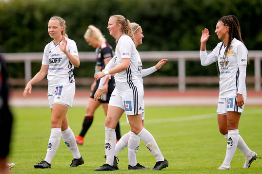 Sundsvalls Juulia Grönlund, Clara Ekstrand och Lee Winroth