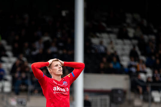 Helsingborgs Emil Hellman deppar
