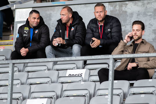 Helsingborgs Adil Kezil, sportchef Andreas Granqvist och