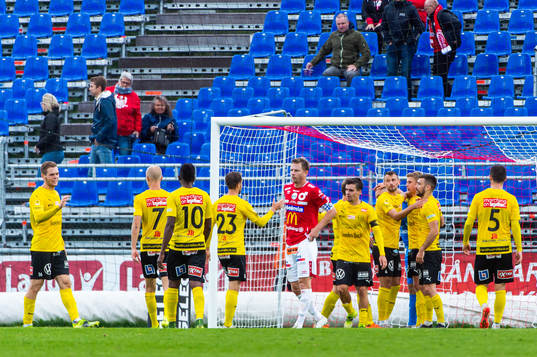 Mjällbys spelare jublar