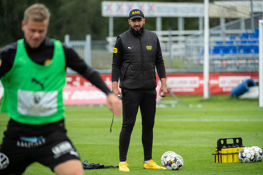 Mjällbys assisterande tränare Juan Robledo