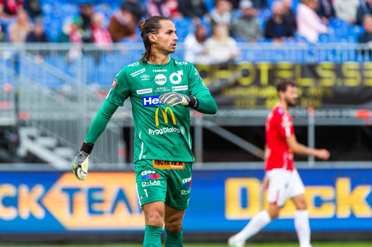 Degerfors målvakt Alfie Malik Whiteman