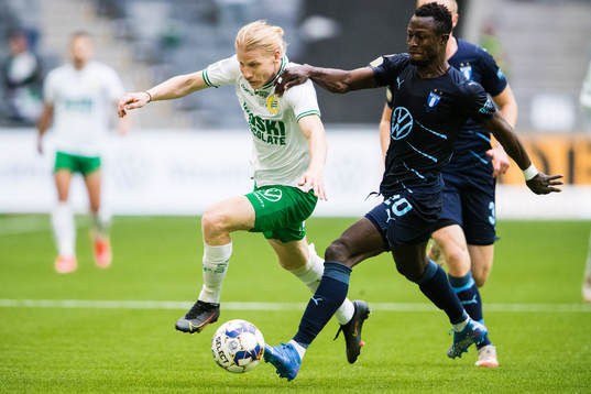 Hammarbys Gustav Ludwigson och Malmö FFs Bonke Innocent