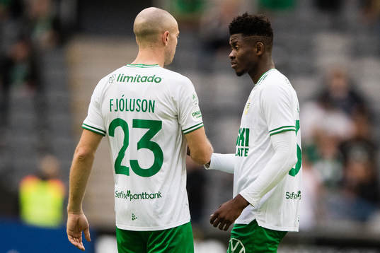 Hammarbys Jon Gudni Fjoluson och Aziz Mohammed Ouattara