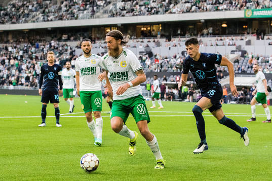 Hammarbys Bjørn Paulsen och Malmö FFs Adi Nalic