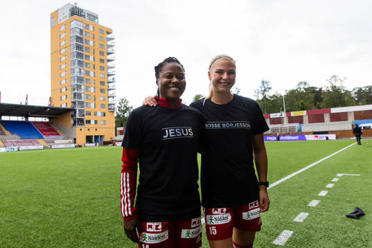 Piteås Faith Ikidi Michael och Ellen Löfqvist
