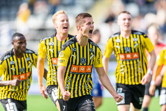 Häckens Leo Bengtsson jublar