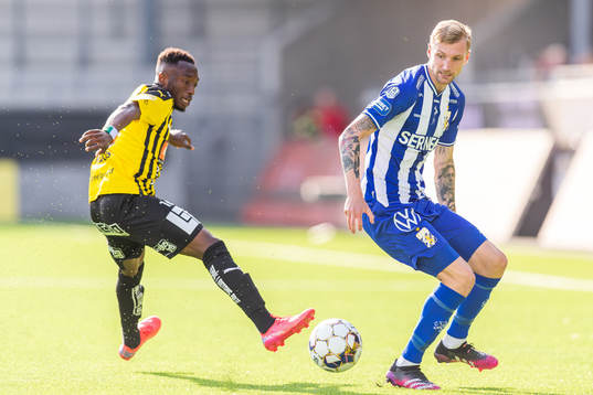 Häckens Benie Adama Traore och IFK Göteborgs Sebastian