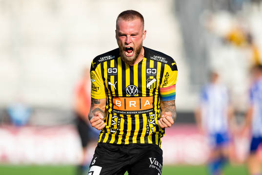Häckens Alexander Faltsetas jublar
