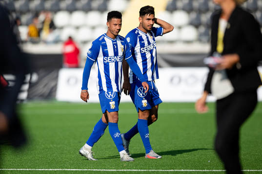 IFK Göteborgs Tobias Sana och Hosam Aiesh  deppar