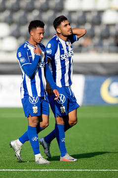 IFK Göteborgs Tobias Sana och Hosam Aiesh  deppar