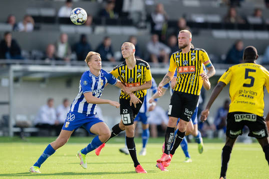 IFK Göteborgs Oscar Vilhelmsson och Häckens Tobias