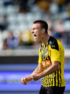 Häckens Kristoffer Lund Hansen jublar