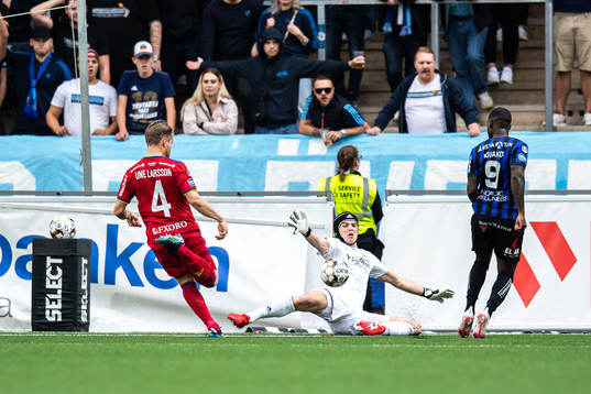 Djurgårdens målvakt Jacob Widell Zetterström med