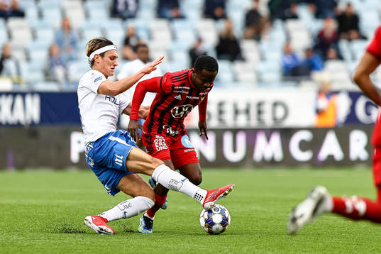 IFK Norrköpings Jonathan Levi och Östersunds Nebiyou Perry