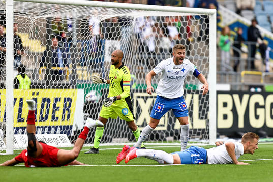 IFK Norrköpings Christoffer Nyman reagerar