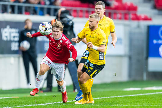 Kalmars Victor Backman och Elfsborgs Simon Strand