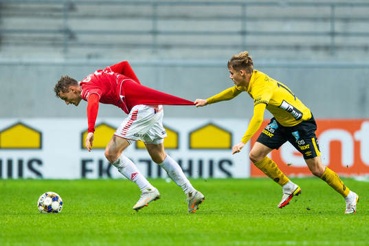 Kalmars Piotr Johansson och Elfsborgs Jacob Ondrejka