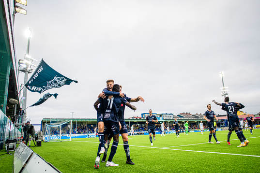 Moses Dramwi Mawa of Kristiansund celebrates