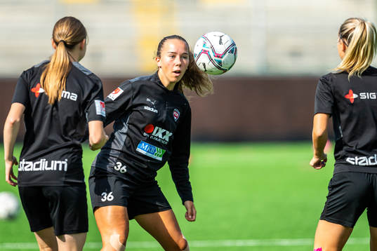 Athinna Persson Lundgren