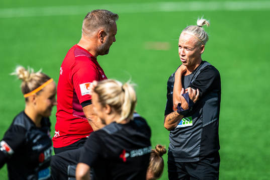 Patrick Winqvist, assistant coach and Caroline Seger