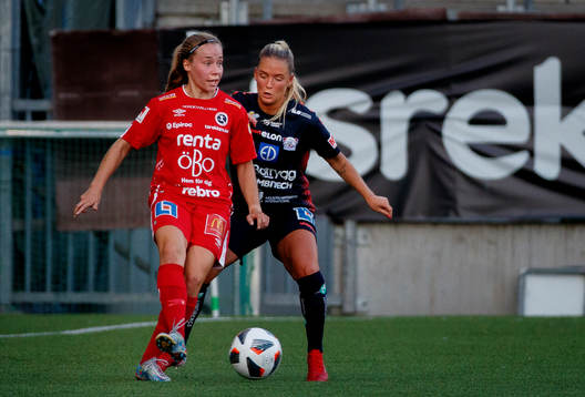 Örebros Heidi Kollanen och Linköpings Sofie Bredgaard