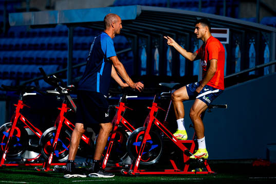 Brede Hangeland, player manager, and Mohamed Elyounoussi of