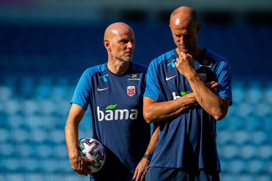 Ståle Solbakken, head coach, and Brede Hangeland, player