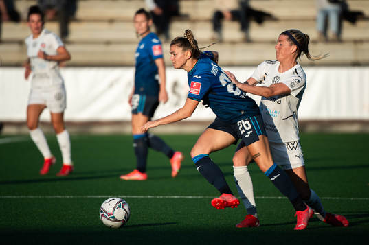 Laura Wienroither of Hoffenheim and Olivia Schough of