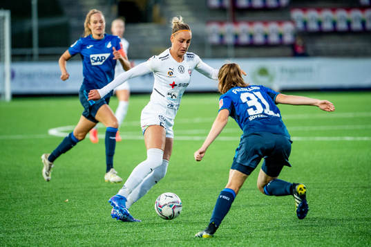 Sanne Troelsgaard of Rosengård and Jana Feldkamp of