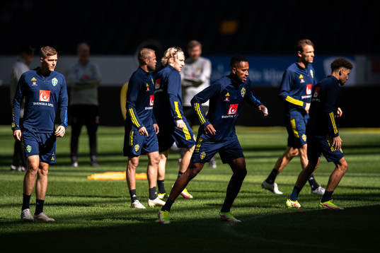 Isaac Kiese Thelin of the Swedish national team