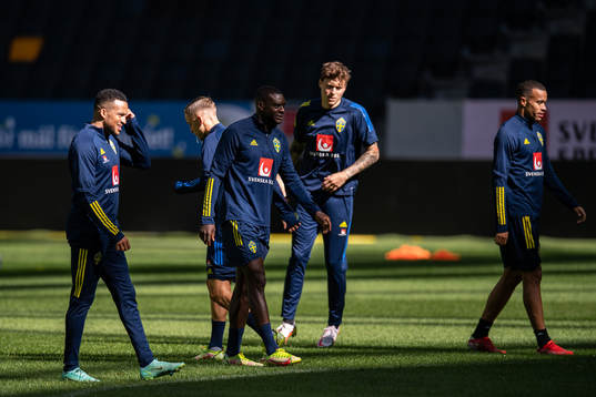 Martin Olsson, Ken Sema, Victor Nilsson Lindelöf and Robin