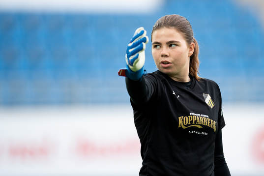Goalkeeper Lisa Hall of Häcken