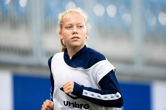 Amanda Jacobsen Andradóttir of Vålerenga