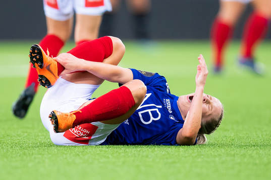 Thea Bjelde of Vålerenga in pain