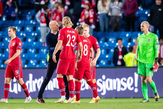 Ståle Solbakken, head coach of Norway, and Erling Braut