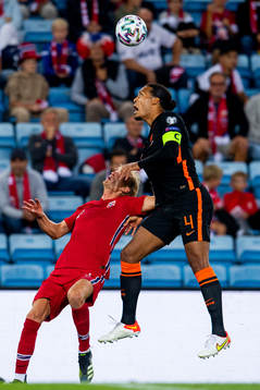 Morten Thorsby of Norway and Virgil van Dijk of Netherlands