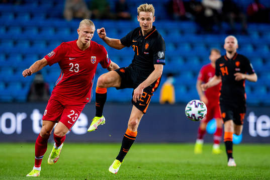 Erling Braut Haaland of Norway and Frenkie de Jong of