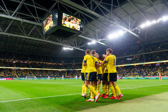 Alexander Isak of Sweden celebrates
