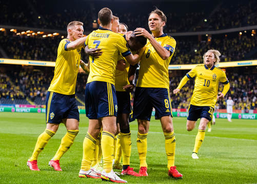 Alexander Isak of Sweden celebrates
