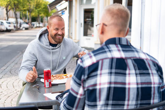 Sanny Lindström intervjuar