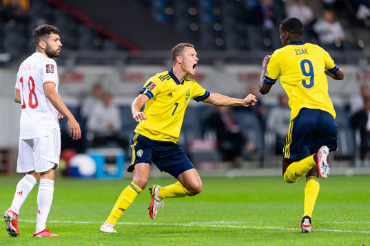 Viktor Claesson and Alexander Isak celebrate